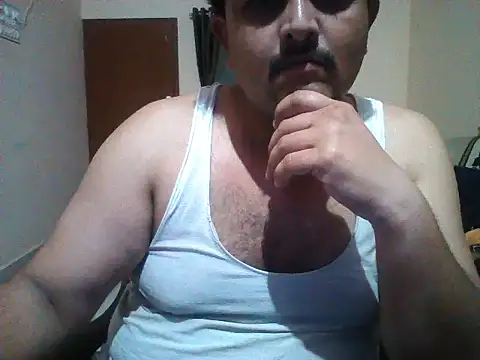 Snapshot of Akhil3290 chatting on 05-13-26, 06:05 Akhil3290 online show from 05-13-26, 06:05