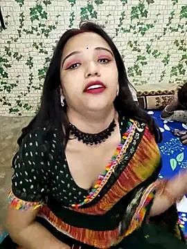 Snapshot of Dirty_couple_11 chatting on 02-19-25, 04:44 Dirty couple 11 online show from 02-19-25, 04:44