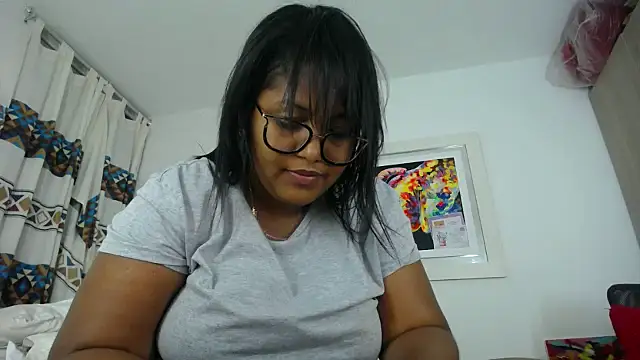 miajoseph  online show from 01-19-25, 07:25