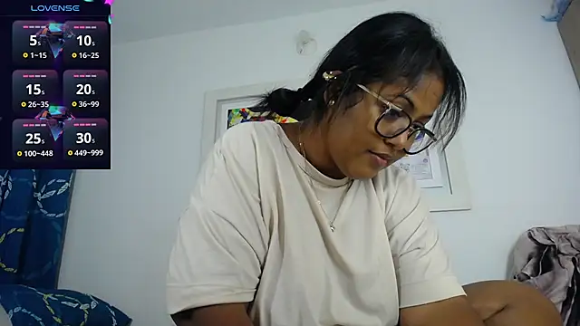 miajoseph  online show from 03-21-25, 04:17