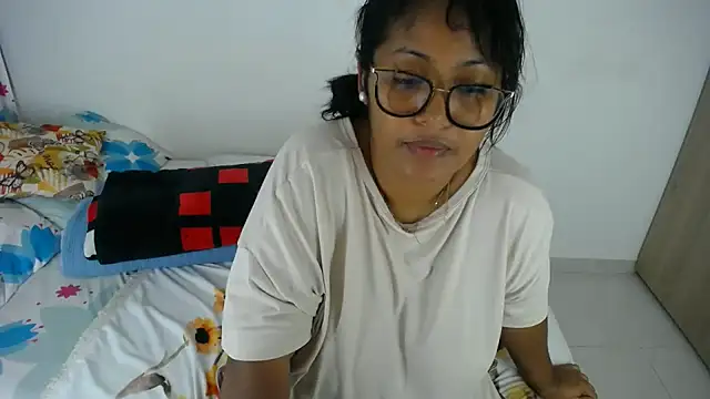 miajoseph  online show from 10-03-25, 04:20