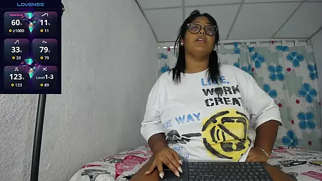 miajoseph  online show from 04-23-26, 03:41