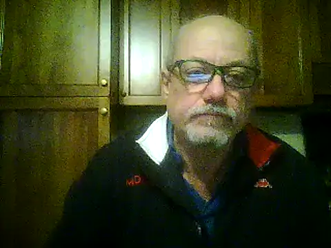 Snapshot of gianbragallini chatting on 02-15-25, 11:47 gianbragallini online show from 02-15-25, 11:47