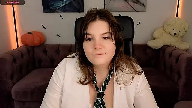 Ruyjin Choi online show from 10-28-25, 11:25