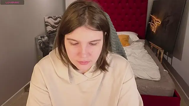 Ruyjin Choi online show from 04-23-26, 10:47