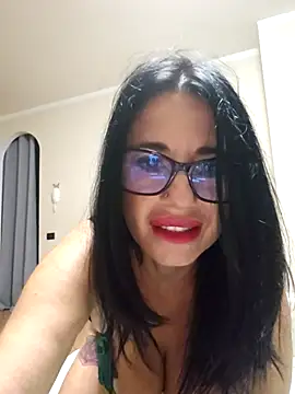 Snapshot of MichelleCara chatting on 09-24-25, 05:22 MichelleCara online show from 09-24-25, 05:22