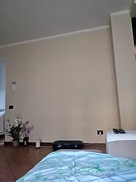 Snapshot of MichelleCara chatting on 10-07-25, 07:16 MichelleCara online show from 10-07-25, 07:16