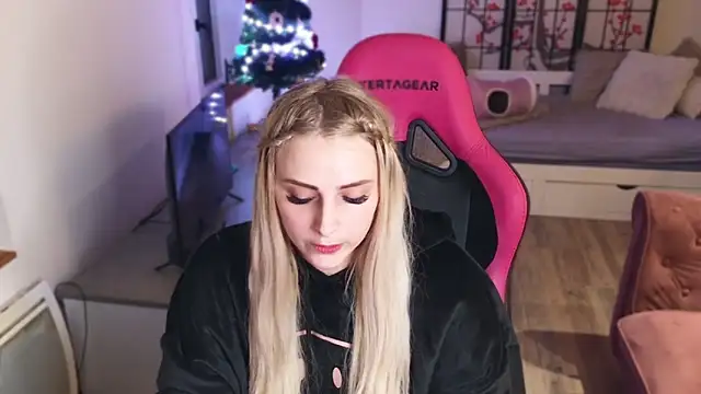 ce leste   online show from 12-18-24, 07:19