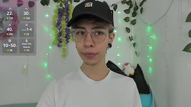 Snapshot of _Jakke chatting on 12-04-24, 08:51 Jakke online show from 12-04-24, 08:51