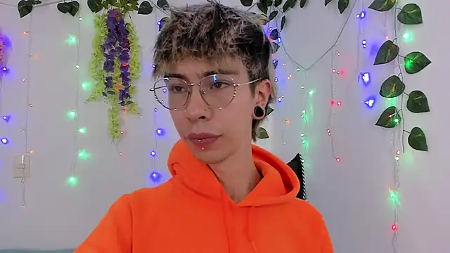 Snapshot of _Jakke chatting on 01-29-25, 07:22 Jakke online show from 01-29-25, 07:22