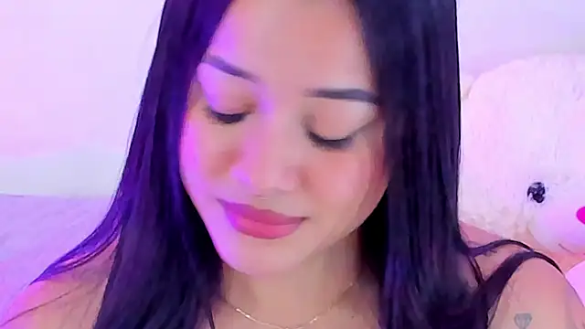 Snapshot of MaddyParisi chatting on 02-01-25, 08:08 MaddyParisi online show from 02-01-25, 08:08