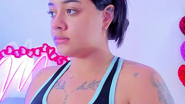 Snapshot of MaddyParisi chatting on 02-23-25, 09:05 MaddyParisi online show from 02-23-25, 09:05