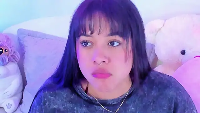 Snapshot of MaddyParisi chatting on 03-16-25, 02:10 MaddyParisi online show from 03-16-25, 02:10