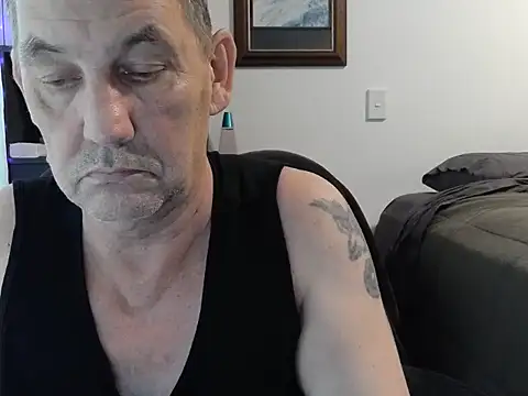 ChunkyMonkey007 online show from 12-25-24, 09:54