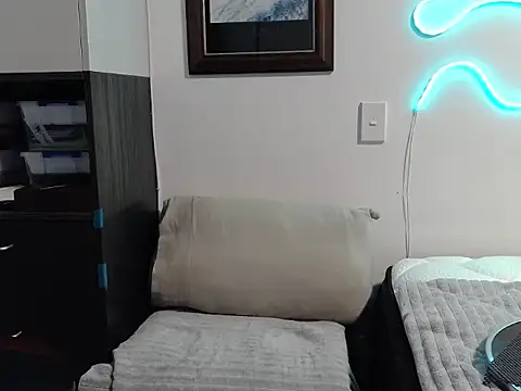 ChunkyMonkey007 online show from 09-17-25, 11:56