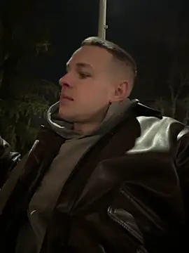 pretty roman online show from 04-13-26, 04:23