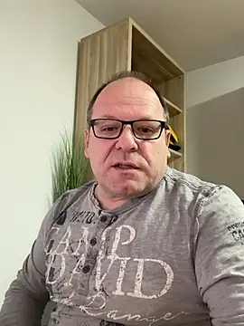 Snapshot of coupleLatinaLovers chatting on 12-10-24, 05:39 coupleLatinaLovers online show from 12-10-24, 05:39