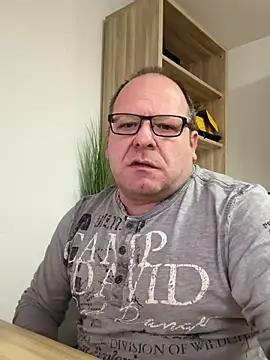 Snapshot of coupleLatinaLovers chatting on 12-10-24, 08:51 coupleLatinaLovers online show from 12-10-24, 08:51