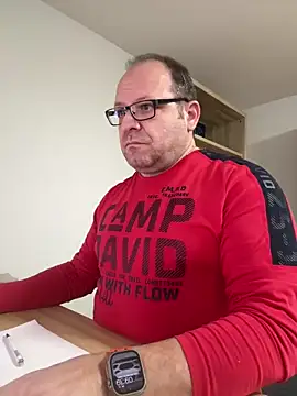 Snapshot of coupleLatinaLovers chatting on 12-13-24, 08:41 coupleLatinaLovers online show from 12-13-24, 08:41