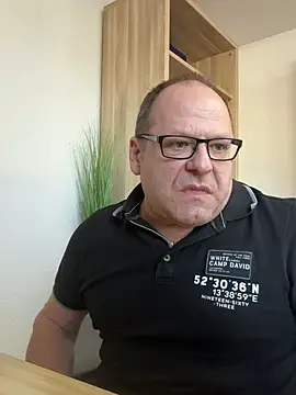 Snapshot of coupleLatinaLovers chatting on 12-16-24, 09:14 coupleLatinaLovers online show from 12-16-24, 09:14