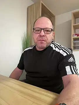 Snapshot of coupleLatinaLovers chatting on 01-08-25, 10:26 coupleLatinaLovers online show from 01-08-25, 10:26