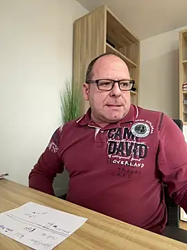 Snapshot of coupleLatinaLovers chatting on 01-10-25, 09:34 coupleLatinaLovers online show from 01-10-25, 09:34