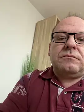 Snapshot of coupleLatinaLovers chatting on 01-10-25, 01:09 coupleLatinaLovers online show from 01-10-25, 01:09