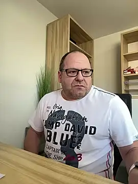 Snapshot of coupleLatinaLovers chatting on 01-14-25, 09:56 coupleLatinaLovers online show from 01-14-25, 09:56