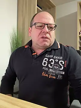 Snapshot of coupleLatinaLovers chatting on 01-20-25, 05:59 coupleLatinaLovers online show from 01-20-25, 05:59