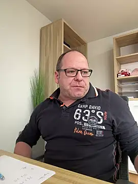 Snapshot of coupleLatinaLovers chatting on 01-20-25, 09:24 coupleLatinaLovers online show from 01-20-25, 09:24