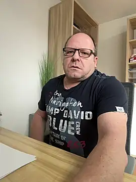 Snapshot of coupleLatinaLovers chatting on 01-31-25, 11:56 coupleLatinaLovers online show from 01-31-25, 11:56