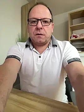 Snapshot of coupleLatinaLovers chatting on 02-03-25, 11:20 coupleLatinaLovers online show from 02-03-25, 11:20