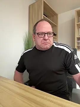 Snapshot of coupleLatinaLovers chatting on 02-10-25, 12:39 coupleLatinaLovers online show from 02-10-25, 12:39