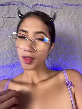 KaitlynLoveCam online show from 04-23-26, 11:18