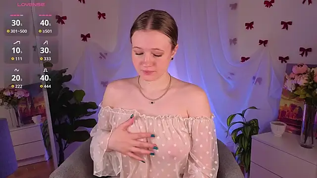 MaydaFoulk online show from 03-09-26, 01:09