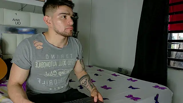 Sexy Alejandro  online show from 03-03-25, 05:07