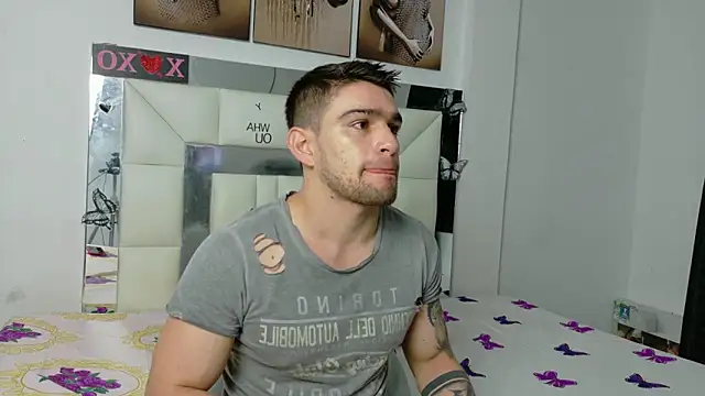 Sexy Alejandro  online show from 03-18-25, 10:57