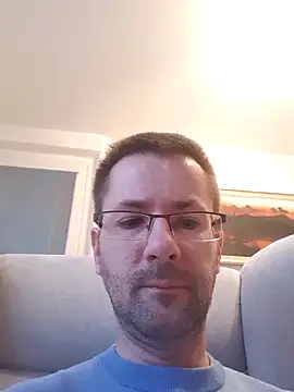 riskybusiness9090 online show from 10-20-25, 05:19