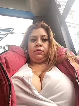 Laura-Hernandez online show from 02-18-25, 10:47