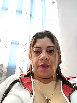 Laura-Hernandez online show from 09-18-25, 03:25