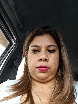 Snapshot of Laura-Hernandez chatting on 02-21-26, 02:40 Laura-Hernandez online show from 02-21-26, 02:40