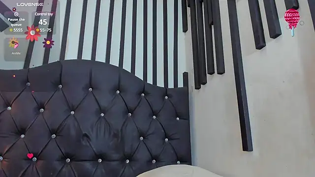 Snapshot of Kenia_Fox chatting on 02-14-25, 04:26 Kenia Fox online show from 02-14-25, 04:26