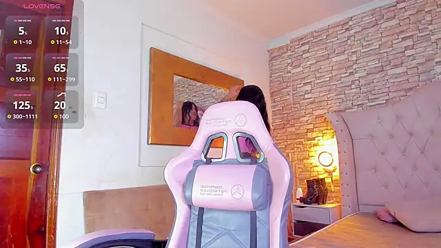 Snapshot of Kenia_Fox chatting on 03-09-25, 04:27 Kenia Fox online show from 03-09-25, 04:27