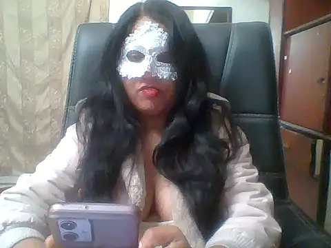 kamayanisingh24 online show from 01-17-25, 05:08