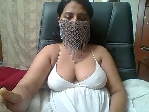 kamayanisingh24 online show from 01-25-25, 03:41