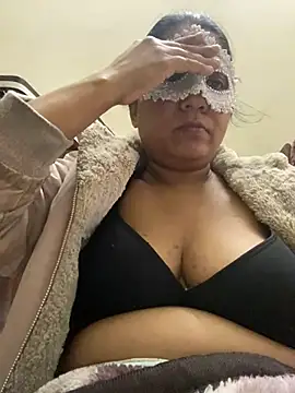 kamayanisingh24 online show from 01-31-25, 11:03