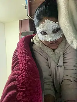 kamayanisingh24 online show from 02-01-25, 11:21