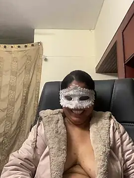 kamayanisingh24 online show from 02-01-25, 06:51