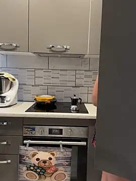 Porcella96 online show from 04-14-26, 08:09