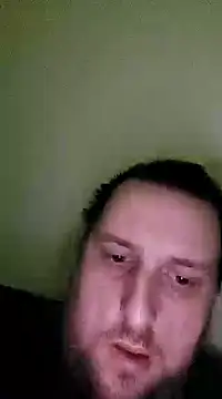 Snapshot of HE-M123 chatting on 12-29-24, 03:22 HE-M123 online show from 12-29-24, 03:22